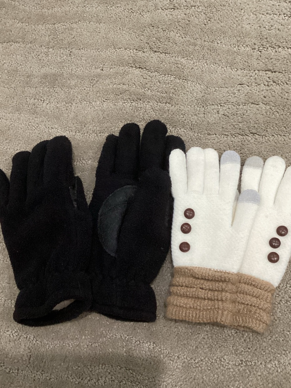 Lands' End Women's Black Fleece Gloves & Cream Tan Cuff Button Gloves